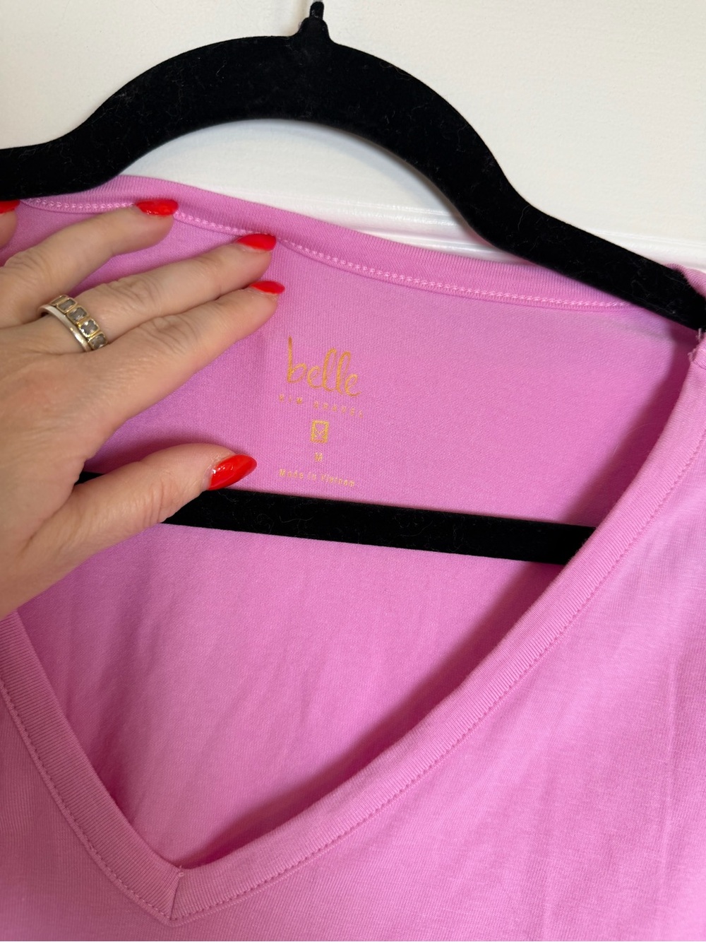 Belle by Kim Gravel Pink V-Neck Sheer Flutter Sleeve Top Size M - Picture 4 of 7